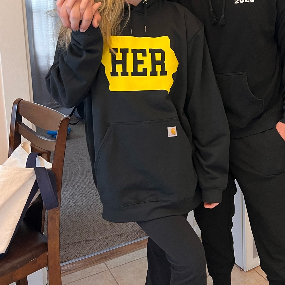 Caitlin Clark carhartt sweatshirt